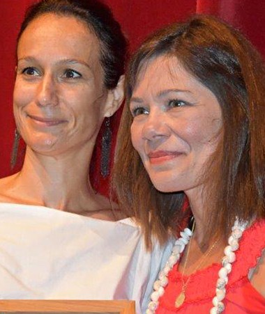 Isabelle Champmoreau et Cécile Alix, lauréate du prix Livre, mon ami, le 16 novembre au centre culturel Tjibaou.
