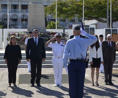 Le président du gouvernement a participé à la cérémonie en mémoire des combattants et de leurs familles. 
