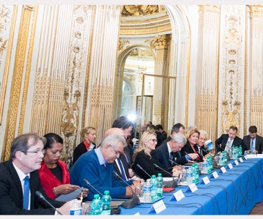 Le Premier ministre a ouvert les travaux du 17e comité des signataires à l’Hôtel de Cassini à Paris (© Florian David/Matignon).
