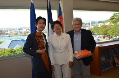 Visite du vice-ministre japonais des affaires étrangères