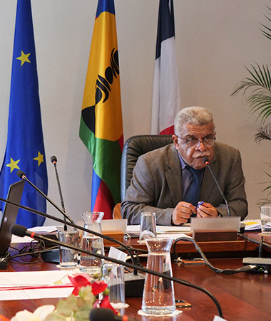Louis Mapou a présidé la réunion ministérielle de l’OCTA qui s’est tenue le 1er décembre (2 décembre au matin à Nouméa) en visioconférence.