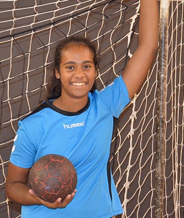 La jeune Cassidy, grand espoir du handball féminin. 