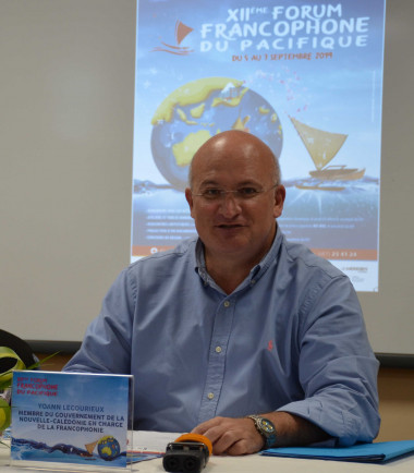 Yoann Lecourieux, membre du gouvernement notamment en charge de la francophonie et Valérie Meunier, directrice du CREIPAC, ont présenté le 12e Forum francophone du Pacifique, mercredi 28 août. 