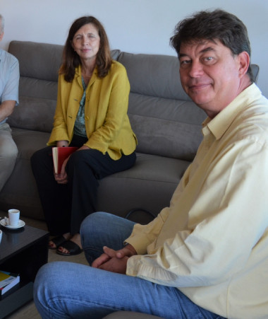Michèle Léridon, membre du CSA, actuellement en Nouvelle-Calédonie dans le cadre de la campagne pour le référendum, a échangé avec Thierry Santa et Philippe Germain sur la situation du paysage audiovisuel calédonien. 