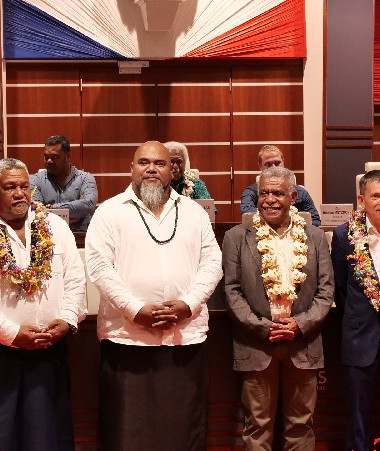 Vaimu’a Muliava, membre chargé du suivi des relations avec les collectivités d’Outre-mer du Pacifique, était également présent, aux côtés du député de Wallis-et-Futuna Mikaele Seo et des représentants des royautés de Sigave et d’Alo.