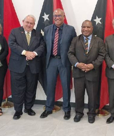 Président visite PNG