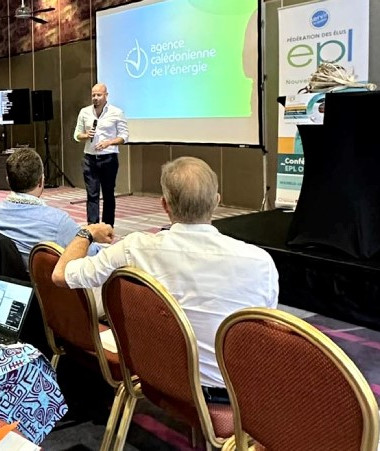 Christopher Gygès a présenté le schéma pour la transition énergétique de la Nouvelle-Calédonie (STENC) lors du séminaire local des EPL, qui se tenait à Nouméa du 25 au 29 septembre.