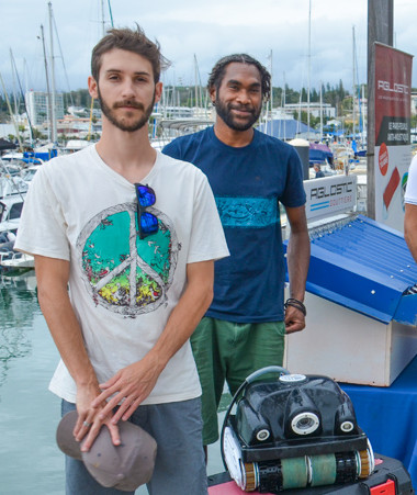 Thierry Santa, Vaimu’a Muliava et Christopher Gygès ont rencontré les entreprises Aedes System et Eco-boat.