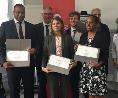 Gaston Wadrawane, Cécilia Madeleine, Alexandre Lafargue et Rose Wete, les quatre nouveaux délégués de la Nouvelle-Calédonie, ont reçu leurs certificats de formation. 