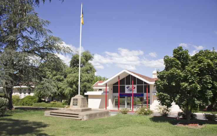Fondée en 1923, la Telopea Park School est devenue un établissement binational en 1984.