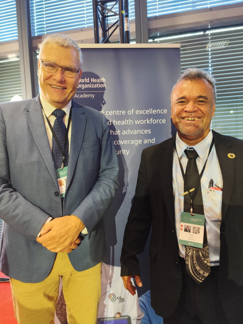Claude Gambey et le docteur Didier Jourdan au One Health Summit de Lyon.