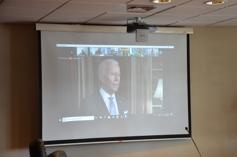 Jo Biden s’est adressé aux membres du FIP en vidéo.