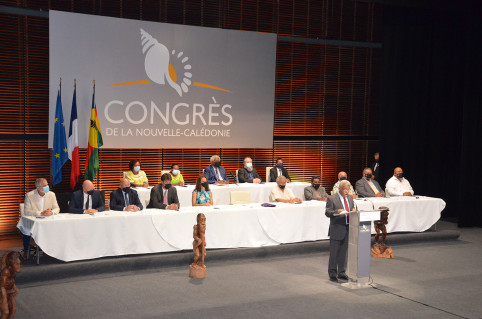 Le président était entouré des membres du 17e gouvernement et de membres du bureau du Congrès, dont son président Roch Wamytan.