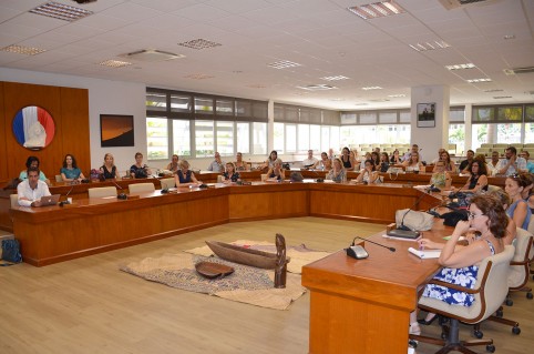 Les directeurs d’école de Nouméa étaient réunis dans l’hémicycle de la province Sud.