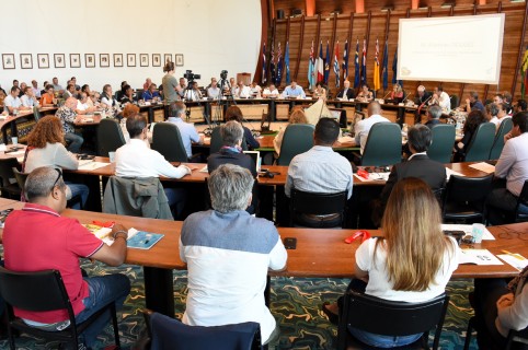 Salle pleine pour cette première « Rencontre-Action » à Nouméa.