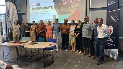 La délégation qui s’est rendue au Vanuatu l’année dernière était présente, ainsi que le président le la province des Îles Jacques Lalié.