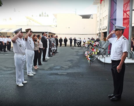 Hommage aux policiers