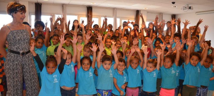 Lors de la remise des prix « La Route et moi », au premier plan, les petits de la maternelle Les Œillets.