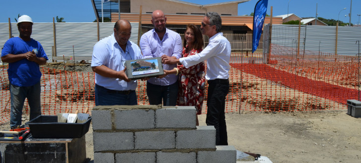 Christopher Gygès aux côtés notamment de Jean-Pierre Kabar, président de la Cafat et de Chantal Bouyé, 4e adjointe au maire de Nouméa. 