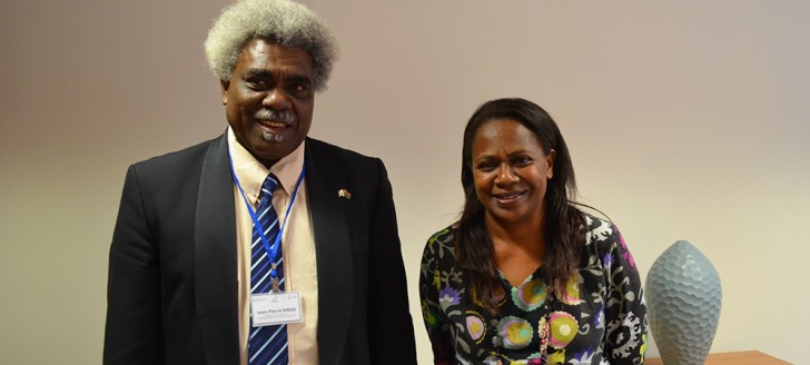 Hélène Iékawé et Jean-Pierre Nirua, ministre de l’Éducation et de la francophonie du Vanuatu.