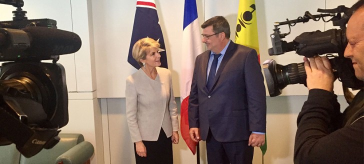 Philippe Germain et la ministre des Affaires étrangères, Julie Bishop, se sont entretenus pendant environ une heure trente. 