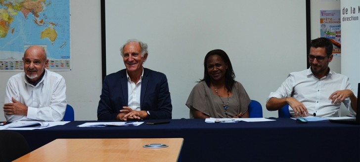 Hélène Iékawé, en charge de l’enseignement au gouvernement, et Jean-Charles Ringard-Flament, vice-recteur, ont mis l’accent sur l’efficacité de la plate-forme en Nouvelle-Calédonie.