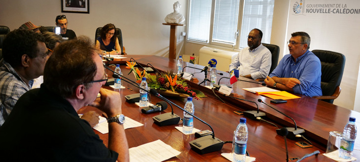 Charlot Salwai et Philippe Germain ont présenté à la presse la teneur du Sommet économique Nouvelle-Calédonie-Vanuatu qu’ils coprésideront.