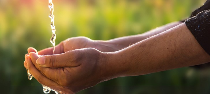 Dans la zone de Kuto, à l’île des Pins, l’eau du robinet peut de nouveau être consommée pour la boisson et la cuisine. 