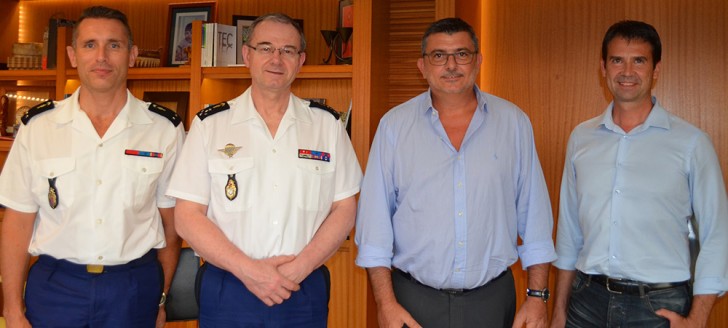 Philippe Germain aux côtés des généraux Marietti et Lizurey, respectivement à la tête de la gendarmerie locale et nationale, et de Sébastien Lemoine, coordonnateur sécurité et prévention de la délinquance au gouvernement.