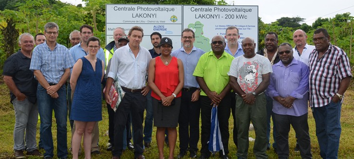 Philippe Dunoyer a assisté à la cérémonie de lancement officiel des travaux de construction du projet photovoltaïque Drehu PV, organisée par la société Alizés Énergie.