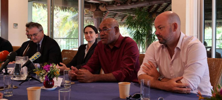 Un compte rendu de la plénière a été présenté lors d'une conférence de presse animée par le président Alcide Ponga, le haut-commissaire Jacques Billant, la directrice de la mission Claire Durrieu et le membre du gouvernement Christopher Gygès. Un compte rendu de la plénière a été présenté lors d'une conférence de presse animée par le président Alcide Ponga, le haut-commissaire Jacques Billant, la directrice de la mission Claire Durrieu et le membre du gouvernement Christopher Gygès.