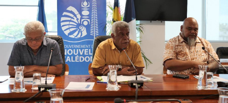 Le forum a été présenté lors d’une conférence de presse animée par le président Louis Mapou, accompagné par Yannick Slamet et Vaimu’a Muliava, membres du gouvernement.