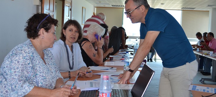 Formation des comptables agréés par Lionel Bauvalet, chargé de mission TGC à la direction des Services fiscaux.